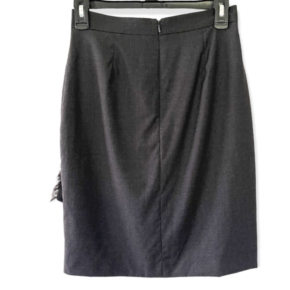 Brooks Brothers grey skirt with raw hem fringe frayed detail size 0 - Picture 3 of 11